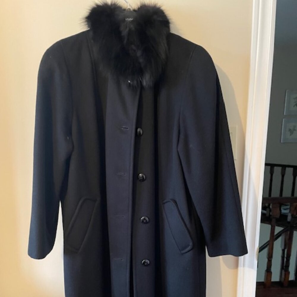 Woman’s Fen-nelli Wool Full length Black Coat - removable faux black fur collar